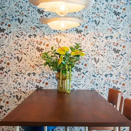 شقة Sunny Surfingbird